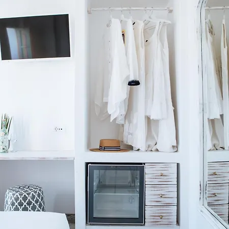 Hotel The Museum Project Oia