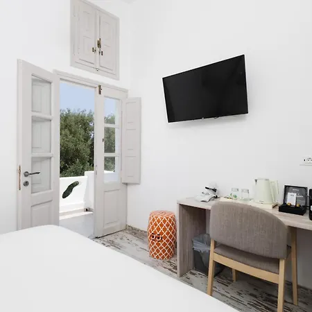 Hotel The Museum Project Oia