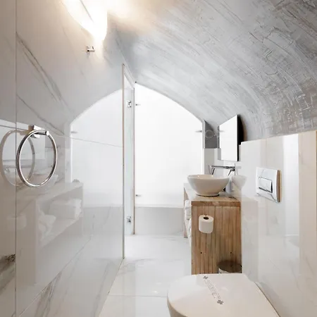 The Museum Project 4* Oia