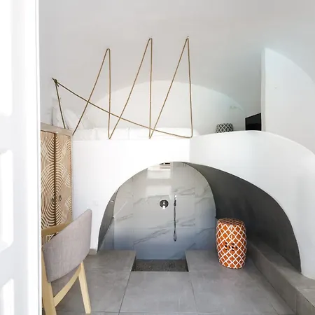 The Museum Project Oia (Santorini)