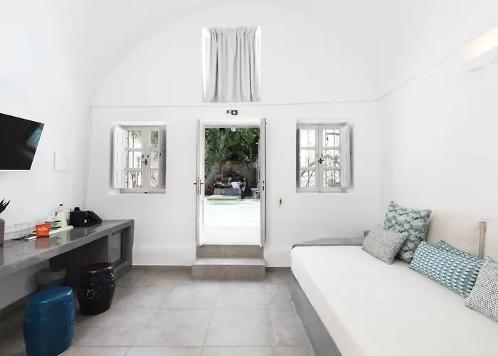 The Museum Project Oia (Santorini)