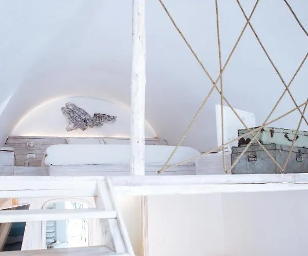 Hotel The Museum Project Oia