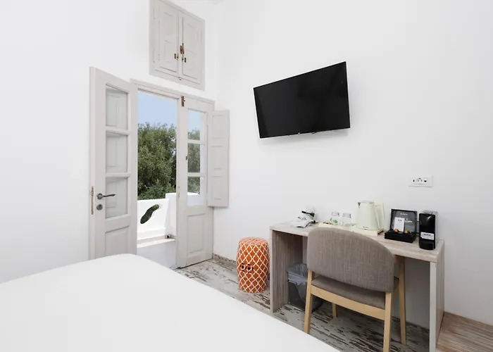 Hotel The Museum Project Oia